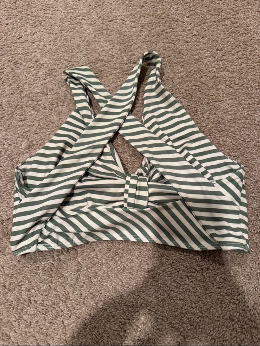 Albion fit swim top Medium EUC - Picture 2 of 3